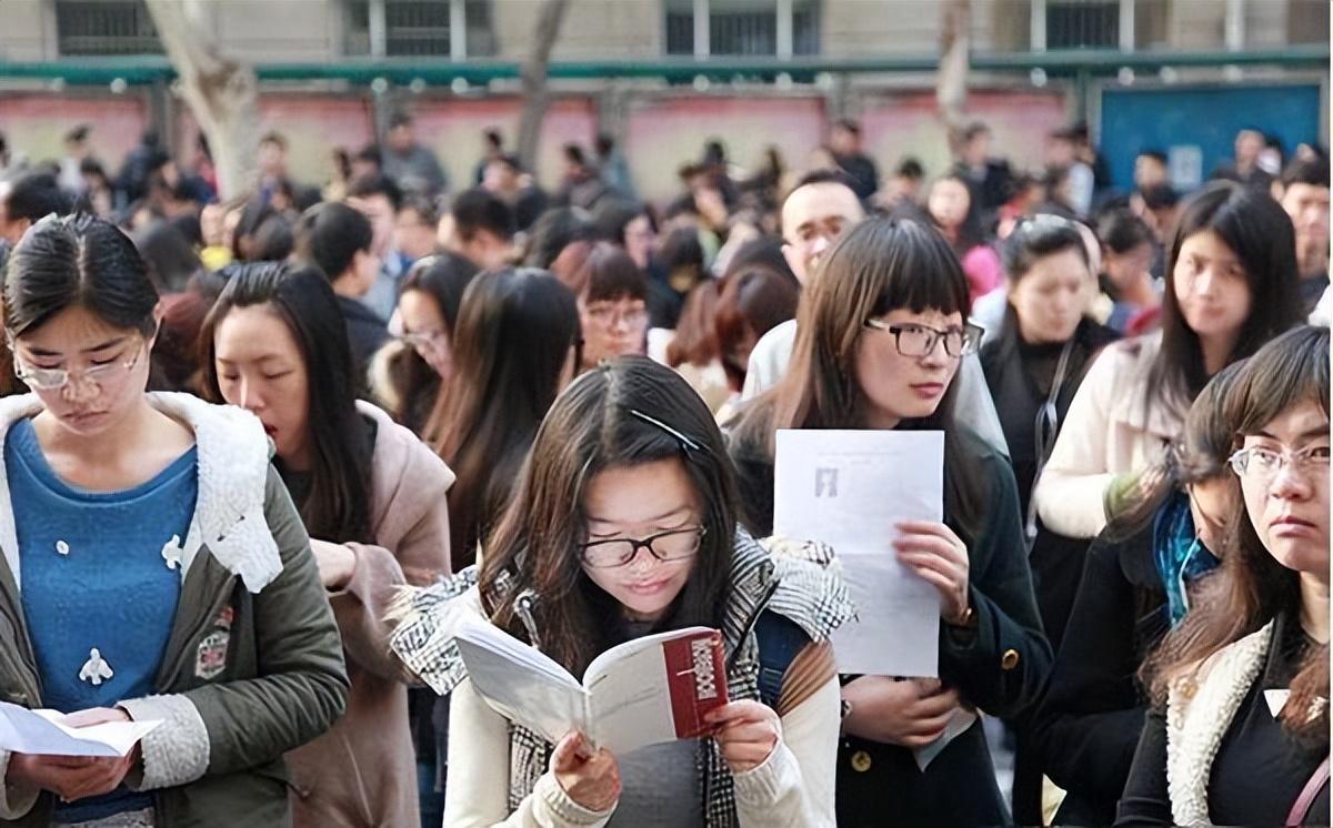 公务员报考条件数据分析与整合方案设计指南